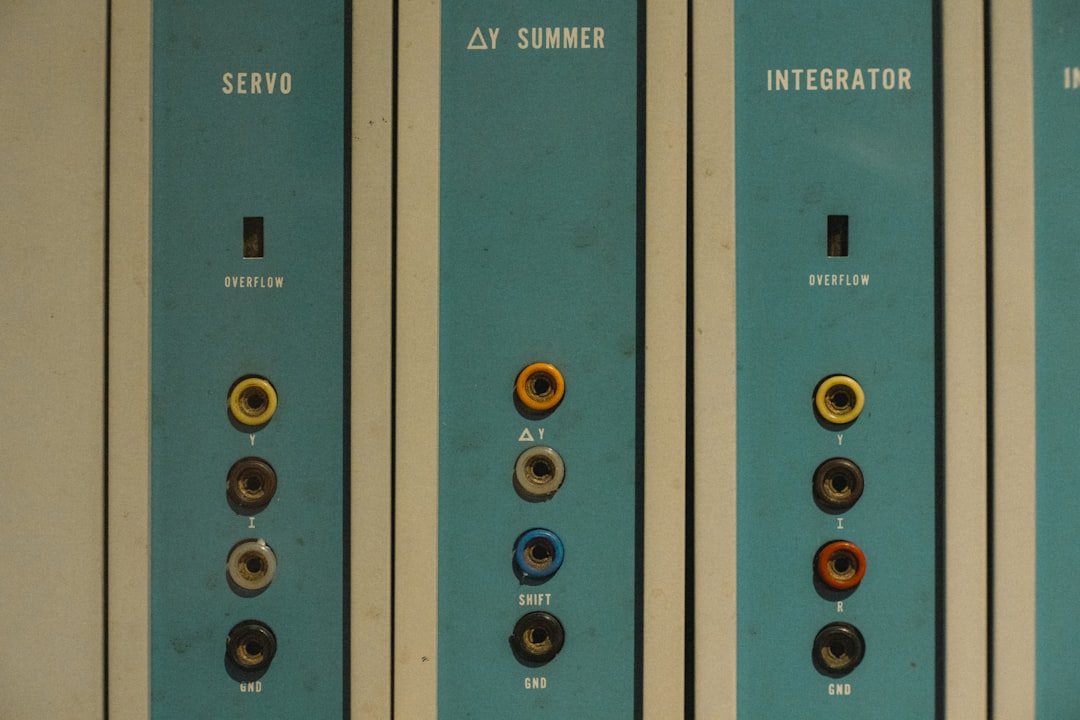 تحديث الأنظمة القديمة في 2026: استراتيجيات، تحديات، وتحليل التكاليف